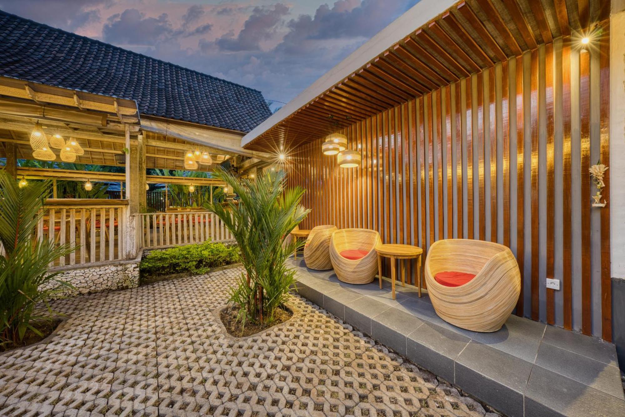 Pradja Slumbung Villas Sakti Exteriör bild